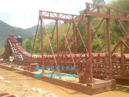 大型采金船 緬甸現(xiàn)場 大型采金船 緬甸現(xiàn)場